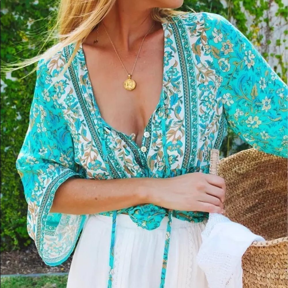 Beautiful Boho Blouse - Picture 2 of 9